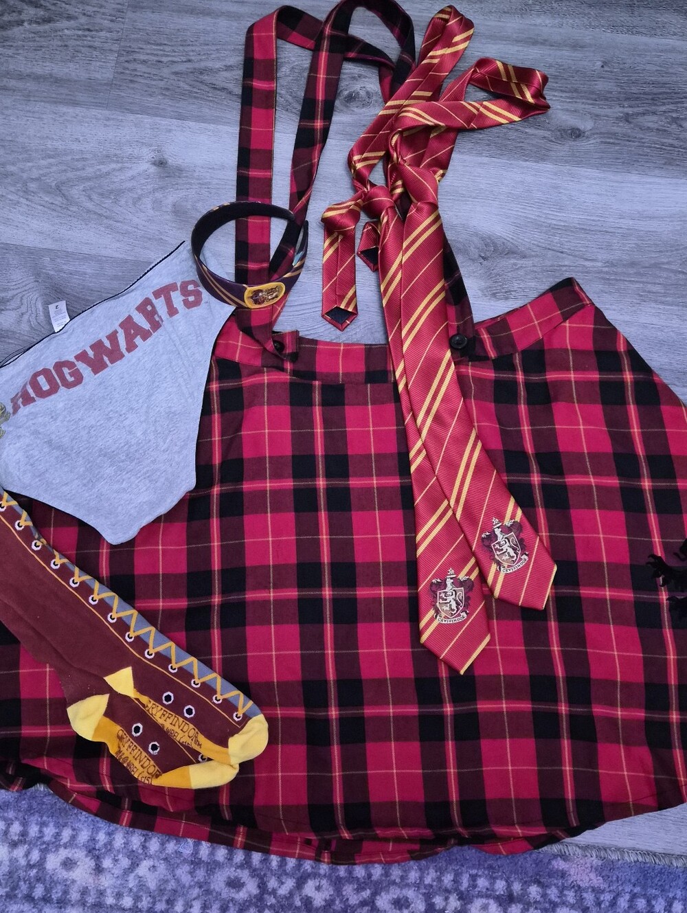 Harry Potter Gryffindor Plaid Suspender Skirt Bundle